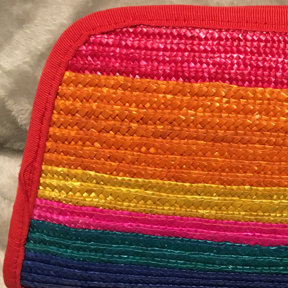 New~ LIZ Claiborne Straw Clutch
